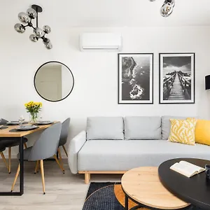  Apartament Stylowe Z Parkingiem I Balkonem W Kolobrzegu By Renters